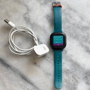 Verizon Gizmo Watch 2, 4GB, Smartwatch with Charger